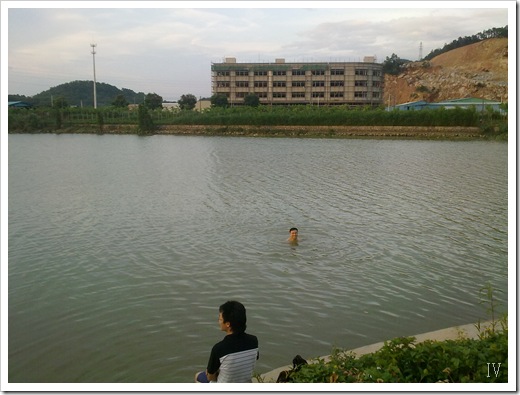 20110625033